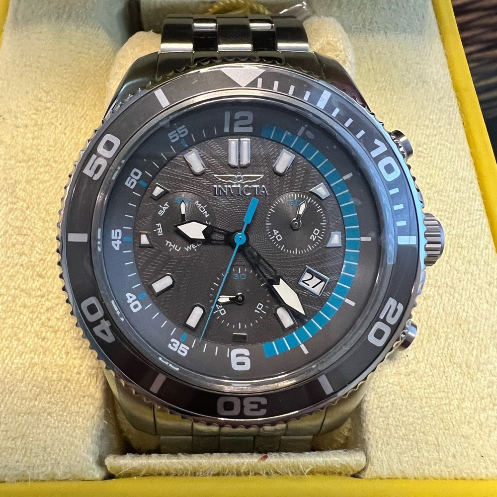 Beautiful Invicta Stainless Steel Dress Watch